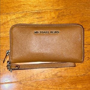 Michael Kors Wirstlet Wallet